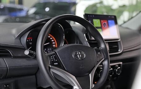 Toyota Yaris XP150 рестайлинг, 2022 год, 1 530 000 рублей, 10 фотография