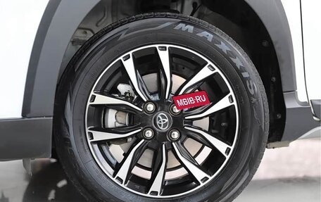 Toyota Yaris XP150 рестайлинг, 2022 год, 1 530 000 рублей, 7 фотография