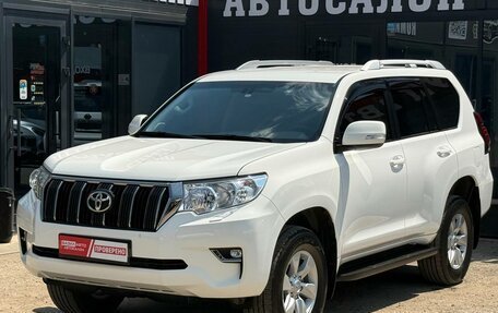 Toyota Land Cruiser Prado 150 рестайлинг 2, 2017 год, 4 649 000 рублей, 6 фотография