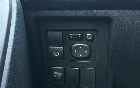 Toyota Land Cruiser Prado 150 рестайлинг 2, 2017 год, 4 649 000 рублей, 24 фотография