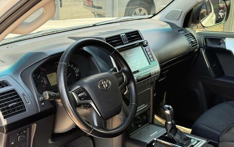 Toyota Land Cruiser Prado 150 рестайлинг 2, 2017 год, 4 649 000 рублей, 26 фотография