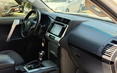 Toyota Land Cruiser Prado 150 рестайлинг 2, 2017 год, 4 649 000 рублей, 36 фотография