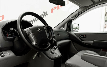 Hyundai Grand Starex Grand Starex I рестайлинг 2, 2017 год, 2 650 000 рублей, 9 фотография