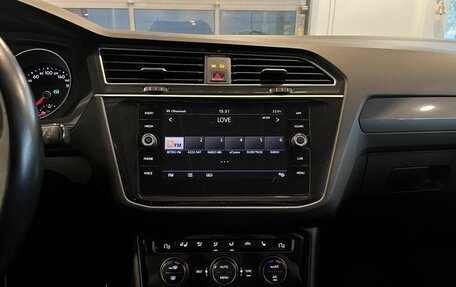 Volkswagen Tiguan II, 2018 год, 2 140 000 рублей, 13 фотография