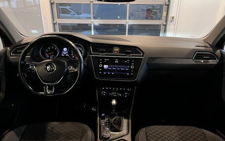 Volkswagen Tiguan II, 2018 год, 2 140 000 рублей, 9 фотография