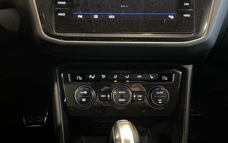 Volkswagen Tiguan II, 2018 год, 2 140 000 рублей, 15 фотография
