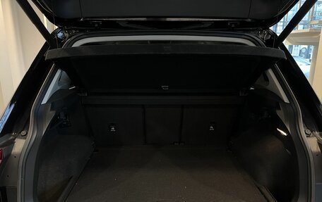 Volkswagen Tiguan II, 2018 год, 2 140 000 рублей, 18 фотография