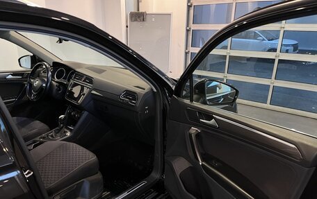 Volkswagen Tiguan II, 2018 год, 2 140 000 рублей, 27 фотография