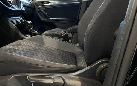 Volkswagen Tiguan II, 2018 год, 2 140 000 рублей, 34 фотография