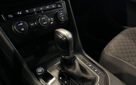 Volkswagen Tiguan II, 2018 год, 2 140 000 рублей, 31 фотография