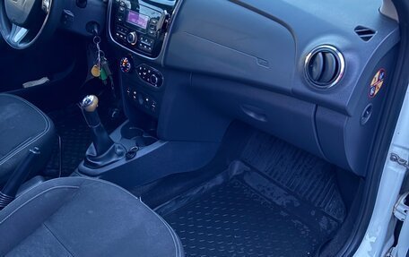 Renault Sandero II рестайлинг, 2017 год, 700 000 рублей, 13 фотография