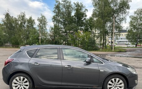 Opel Astra J, 2011 год, 500 000 рублей, 2 фотография