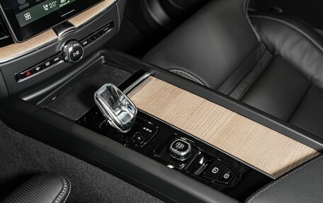 Volvo XC60 II, 2026 год, 11 400 000 рублей, 24 фотография