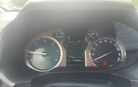 Toyota Land Cruiser Prado 150 рестайлинг 2, 2021 год, 7 350 000 рублей, 8 фотография