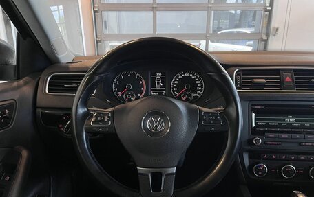 Volkswagen Jetta VI, 2013 год, 1 050 000 рублей, 10 фотография