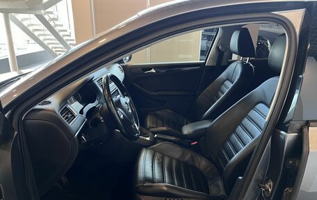 Volkswagen Jetta VI, 2013 год, 1 050 000 рублей, 16 фотография