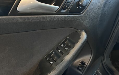 Volkswagen Jetta VI, 2013 год, 1 050 000 рублей, 22 фотография