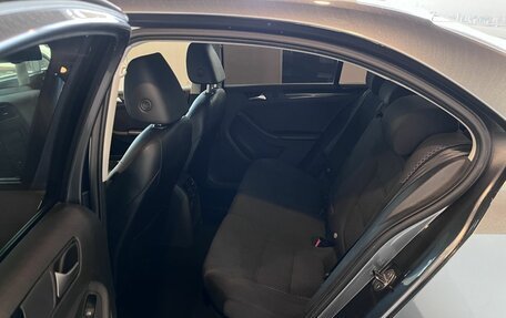 Volkswagen Jetta VI, 2013 год, 1 050 000 рублей, 25 фотография
