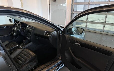 Volkswagen Jetta VI, 2013 год, 1 050 000 рублей, 27 фотография