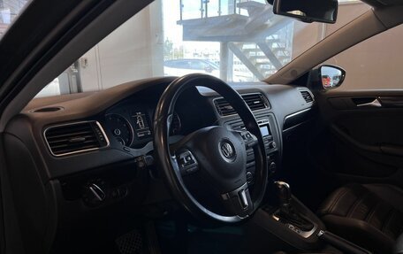 Volkswagen Jetta VI, 2013 год, 1 050 000 рублей, 23 фотография