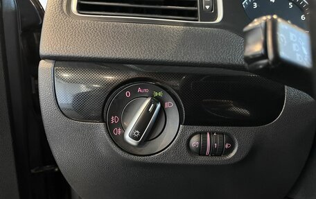 Volkswagen Jetta VI, 2013 год, 1 050 000 рублей, 32 фотография