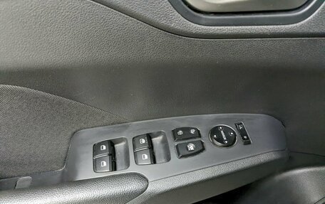 Hyundai Solaris II рестайлинг, 2019 год, 1 290 000 рублей, 12 фотография