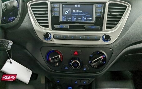 Hyundai Solaris II рестайлинг, 2019 год, 1 290 000 рублей, 23 фотография