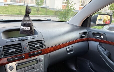 Toyota Avensis III рестайлинг, 2004 год, 539 000 рублей, 12 фотография