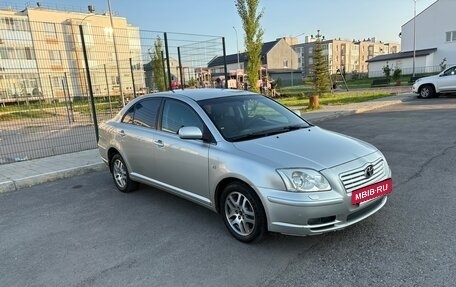 Toyota Avensis III рестайлинг, 2004 год, 539 000 рублей, 3 фотография