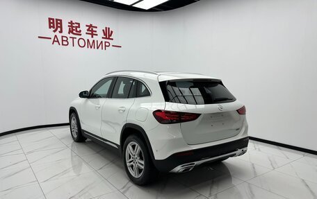 Mercedes-Benz GLA, 2022 год, 1 960 000 рублей, 5 фотография