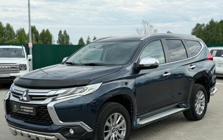 Mitsubishi Pajero Sport III рестайлинг, 2018 год, 3 480 000 рублей, 2 фотография