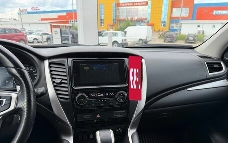 Mitsubishi Pajero Sport III рестайлинг, 2018 год, 3 480 000 рублей, 10 фотография