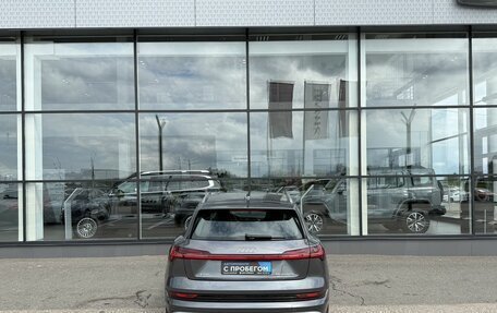 Audi e-tron I, 2020 год, 3 850 000 рублей, 4 фотография