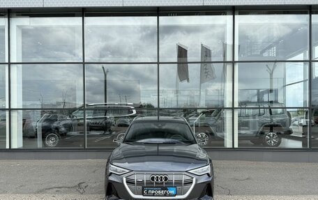 Audi e-tron I, 2020 год, 3 850 000 рублей, 2 фотография