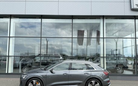Audi e-tron I, 2020 год, 3 850 000 рублей, 3 фотография