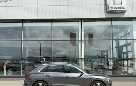 Audi e-tron I, 2020 год, 3 850 000 рублей, 6 фотография
