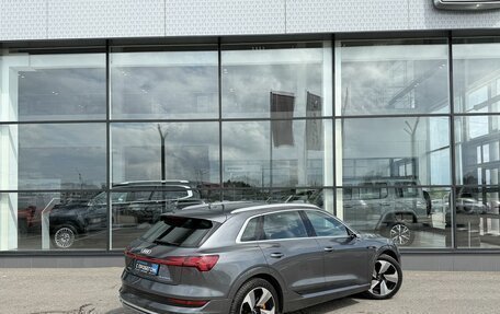 Audi e-tron I, 2020 год, 3 850 000 рублей, 5 фотография