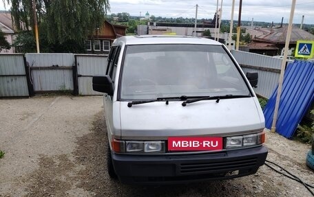 Nissan Largo III (W30), 1988 год, 110 000 рублей, 3 фотография