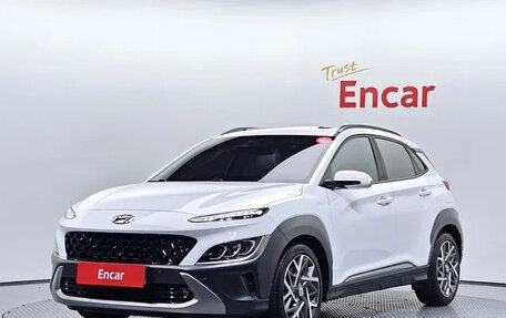Hyundai Kona I, 2022 год, 2 050 000 рублей, 2 фотография