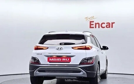 Hyundai Kona I, 2022 год, 2 050 000 рублей, 4 фотография