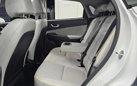 Hyundai Kona I, 2022 год, 2 050 000 рублей, 30 фотография