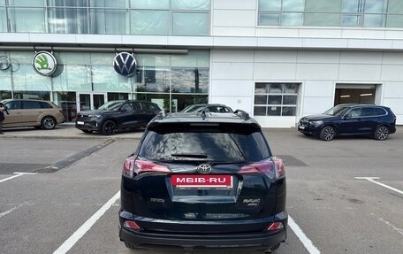 Toyota RAV4, 2019 год, 2 900 000 рублей, 5 фотография
