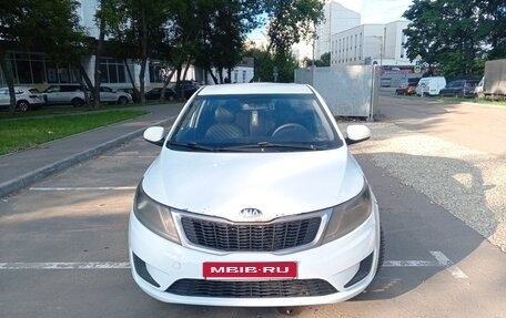KIA Rio III рестайлинг, 2014 год, 380 000 рублей, 1 фотография