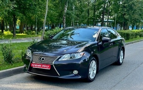 Lexus ES VII, 2015 год, 2 350 000 рублей, 1 фотография