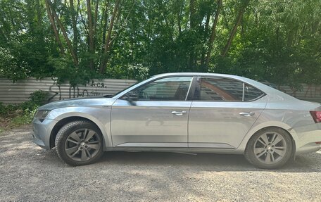 Skoda Superb III рестайлинг, 2017 год, 1 750 000 рублей, 1 фотография