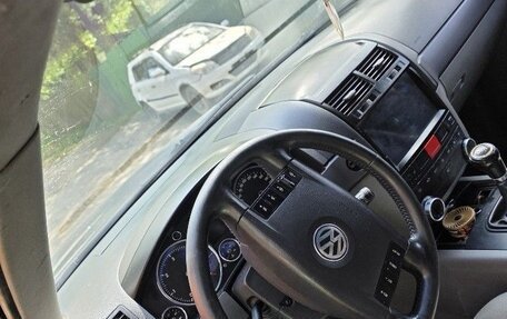 Volkswagen Touareg III, 2004 год, 603 999 рублей, 6 фотография