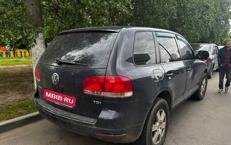 Volkswagen Touareg III, 2004 год, 603 999 рублей, 3 фотография
