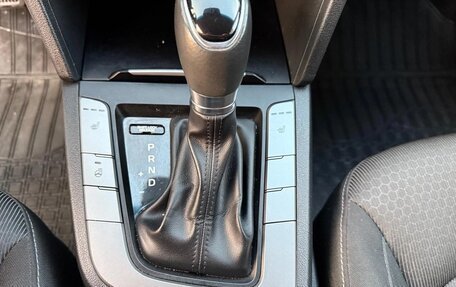 Hyundai Elantra VI рестайлинг, 2018 год, 1 500 000 рублей, 8 фотография