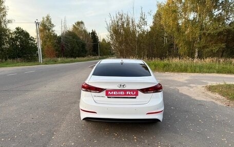 Hyundai Elantra VI рестайлинг, 2018 год, 1 500 000 рублей, 5 фотография