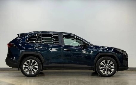 Toyota RAV4, 2020 год, 2 790 000 рублей, 4 фотография